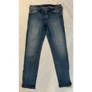 AG jeans
Made in the USA
Size 28R
Excellent condition ￼